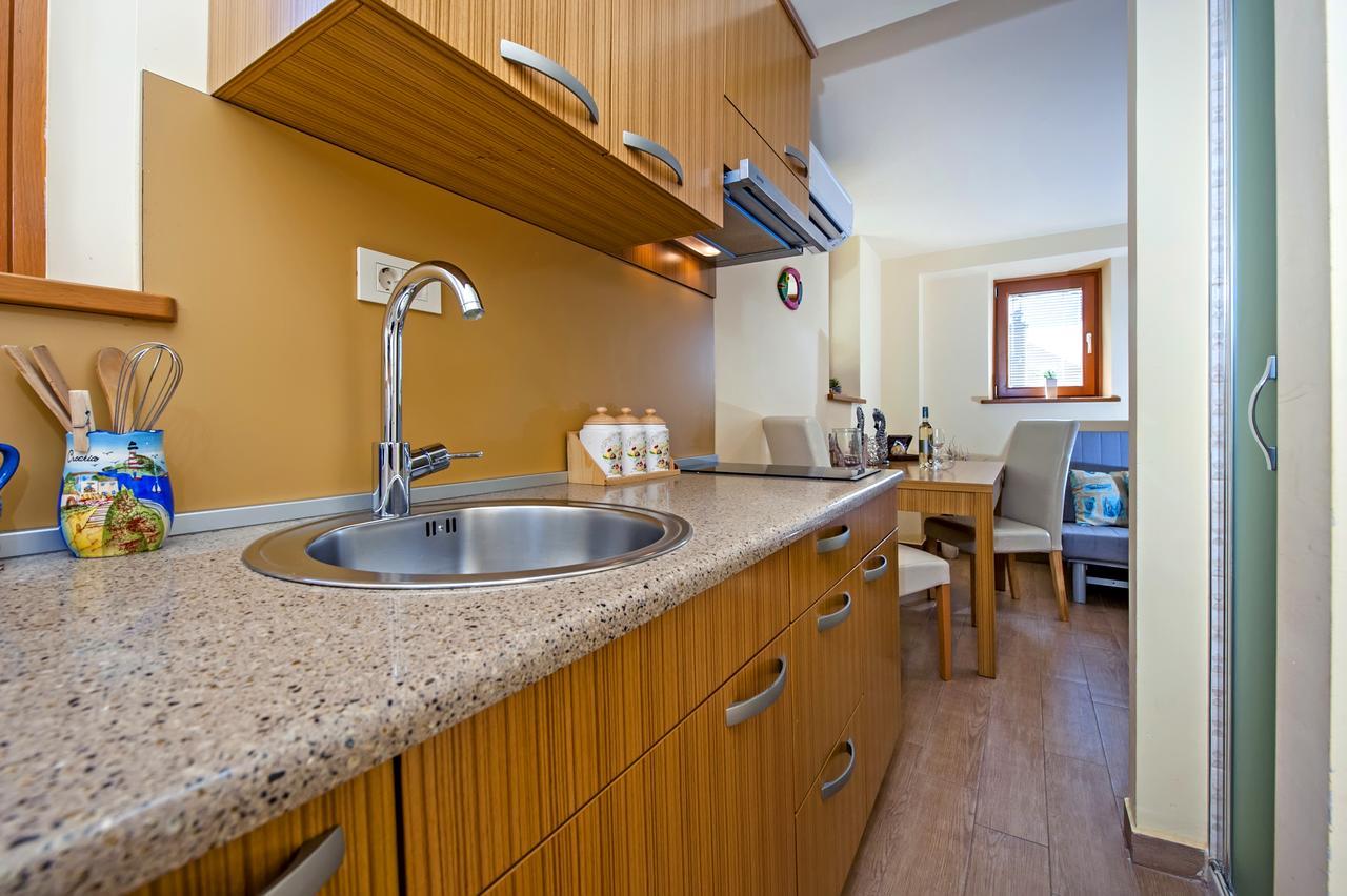 Guest House Golden Goose Rovigno Esterno foto