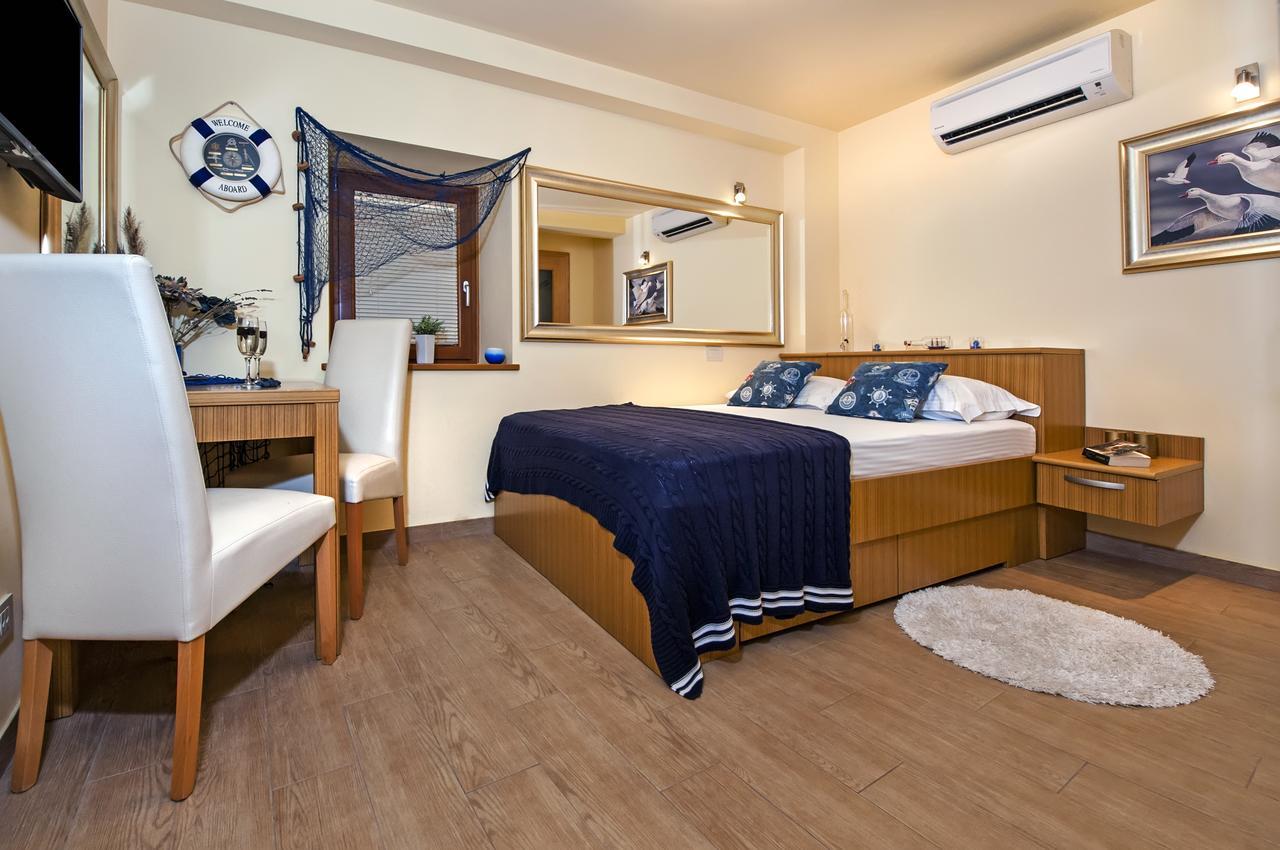 Guest House Golden Goose Rovigno Esterno foto